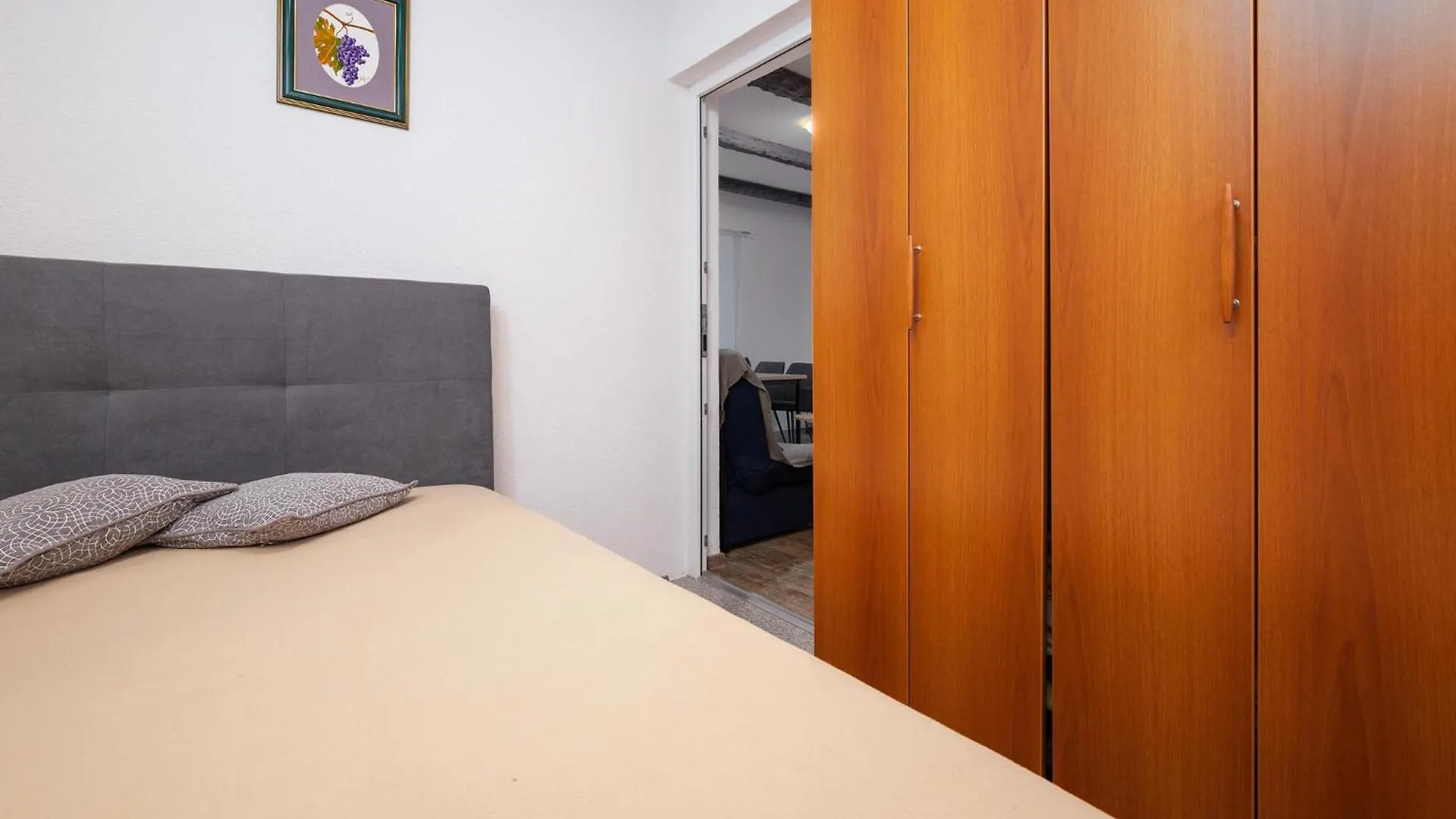 2 Bedroom Beautiful Home In Peroj Хорватия