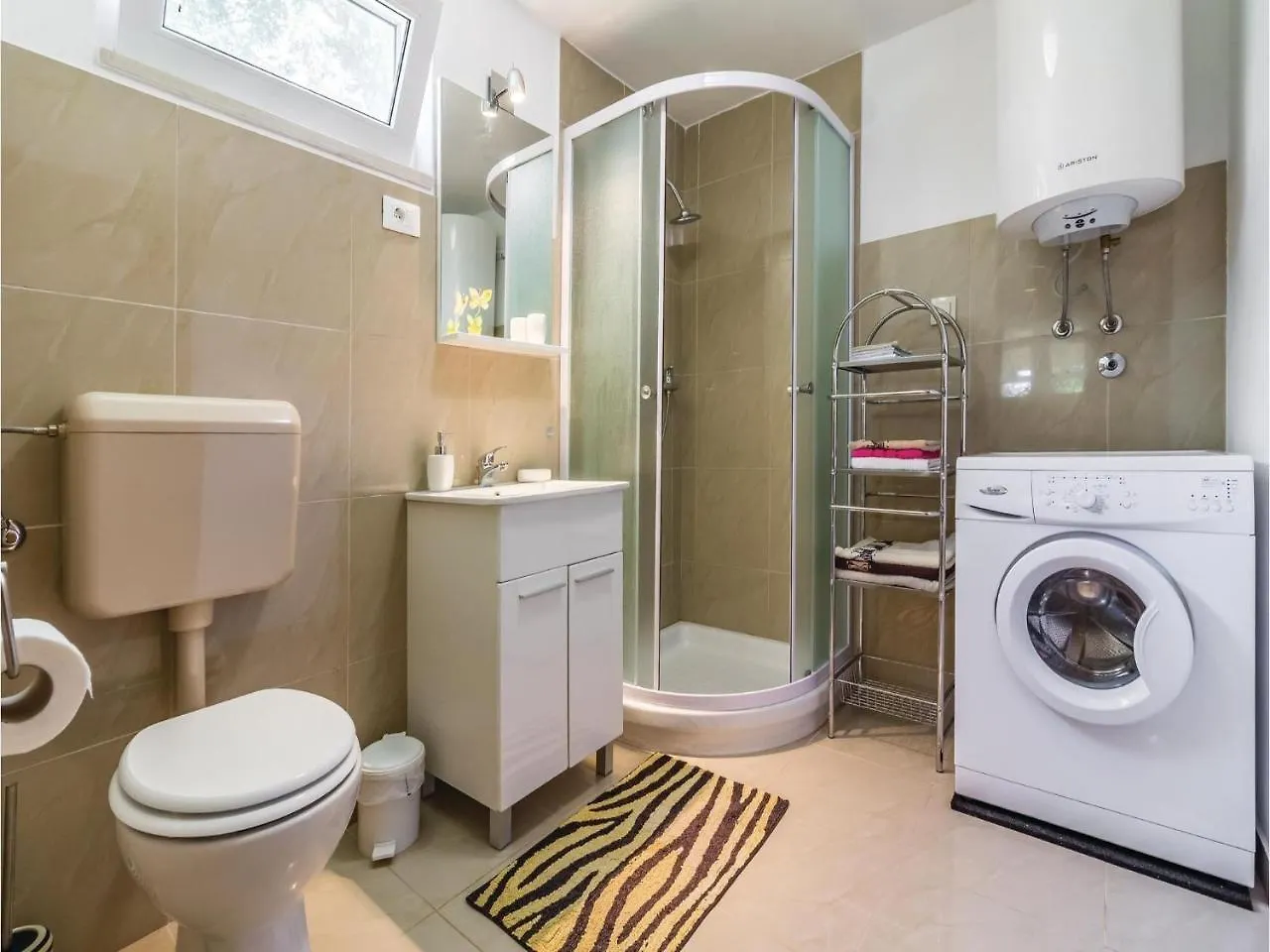 Дом отдыха 2 Bedroom Beautiful Home In Peroj