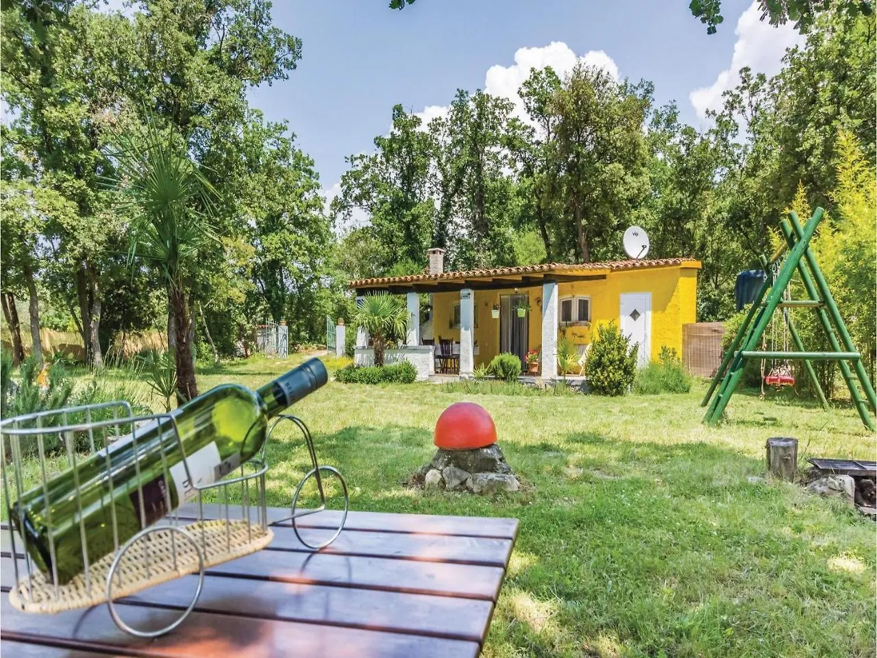 2 Bedroom Beautiful Home In Peroj 0*,  Хорватия