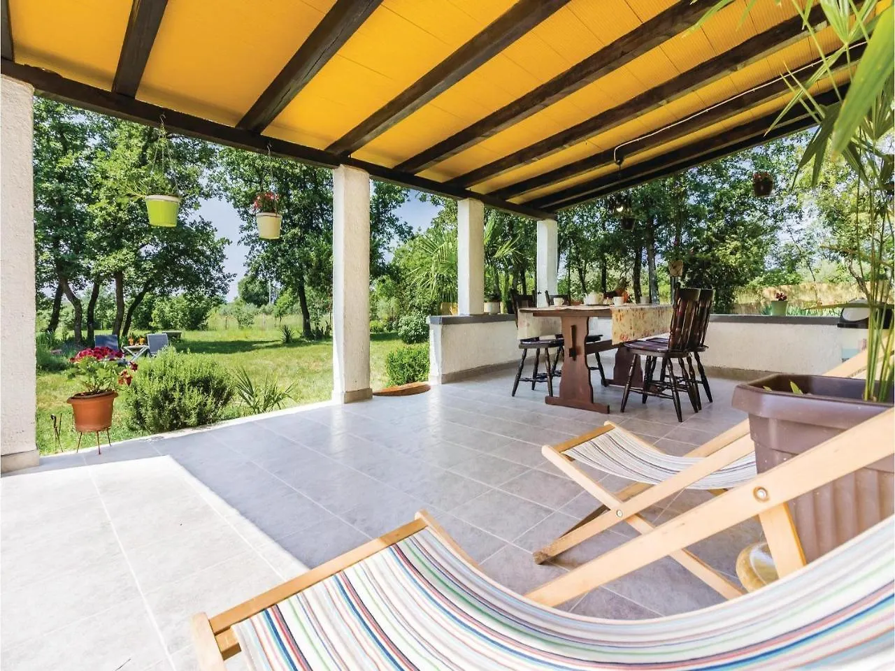 2 Bedroom Beautiful Home In Peroj Дом отдыха